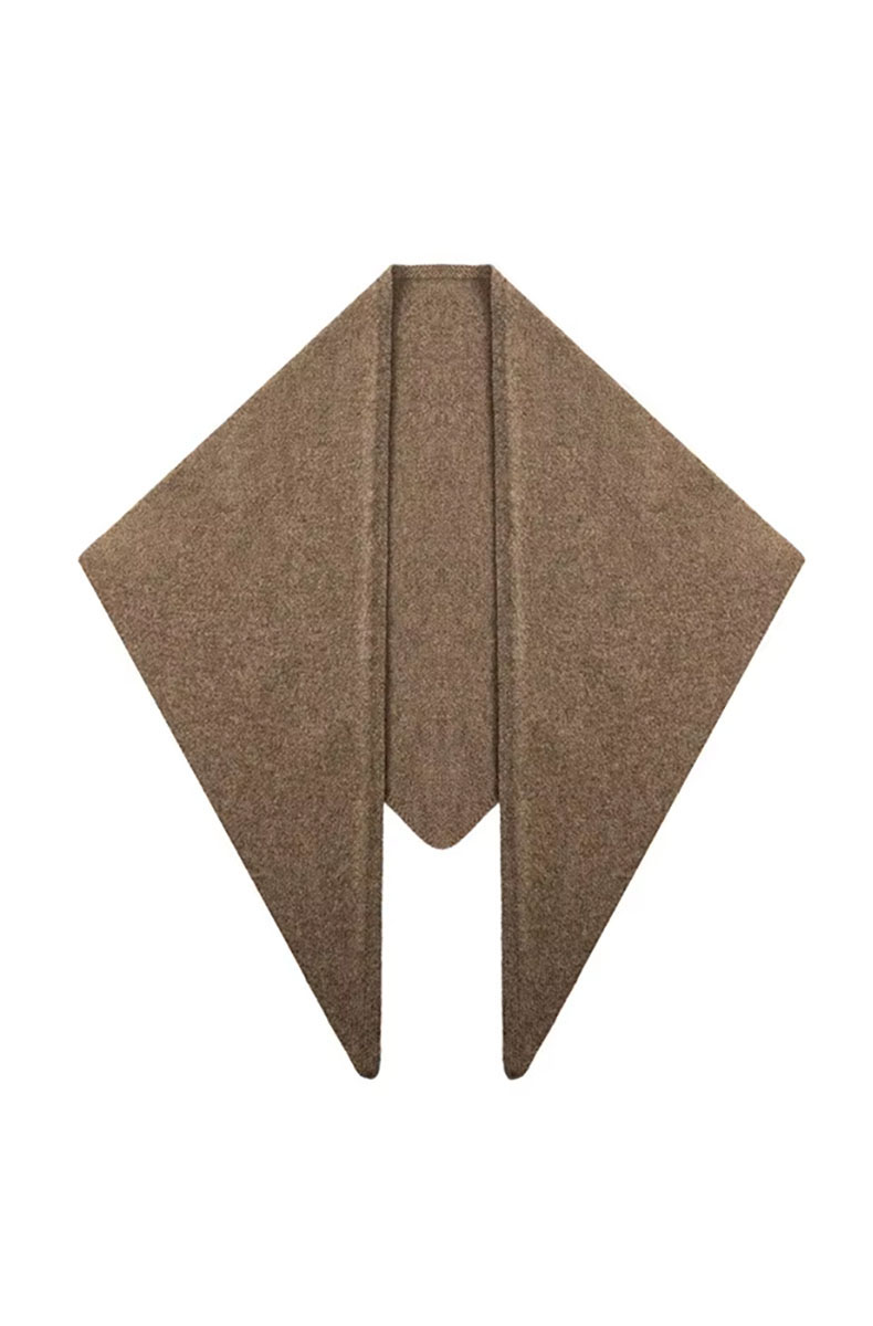 Oversized Knitted Triangle Scarf, 100% Wool Triangle Bandana, Quiet Luxury Premium Decorative Shawl for Women Wholesale (SC523)